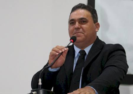 Deildo Piscineiro requer informações sobre emendas parlamentares destinadas a Nova Andradina