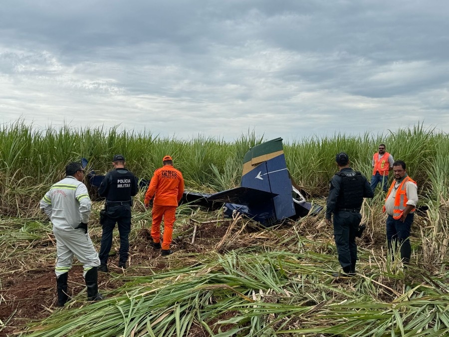 Piloto morre em queda de avião agrícola em Nova Andradina