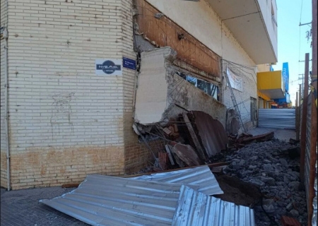 Dois trabalhadores ficam feridos após desabamento de laje em obra no centro de Dourados