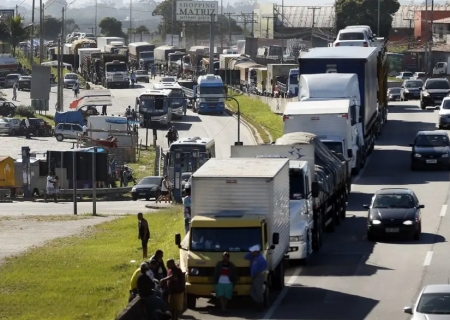 Dia Nacional do Caminhoneiro lembra importância da categoria