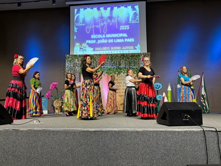 Noite de Autógrafos celebra talento e criatividade de alunos da Escola João de Lima Paes em Nova Andradina