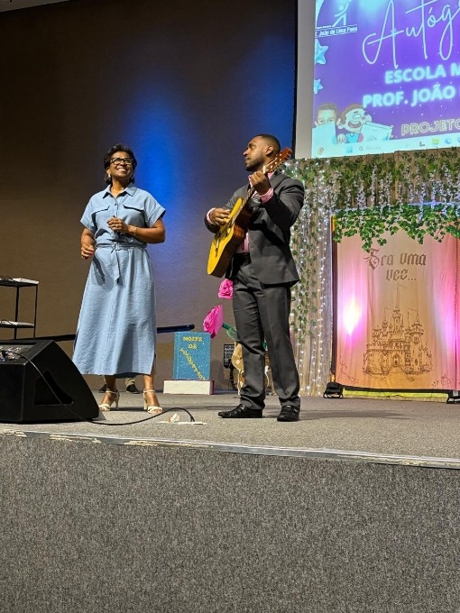 Noite de Autógrafos celebra talento e criatividade de alunos da Escola João de Lima Paes em Nova Andradina