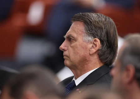 Moraes decide que Bolsonaro cumprirá pena na PF