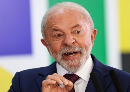 Lula anuncia isenção de vistos para cidadãos chineses em regime de reciprocidade