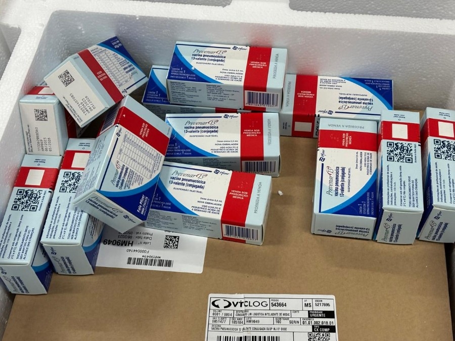 MS recebe 7,8 mil doses de vacina contra dengue para profissionais da Atenção Primária