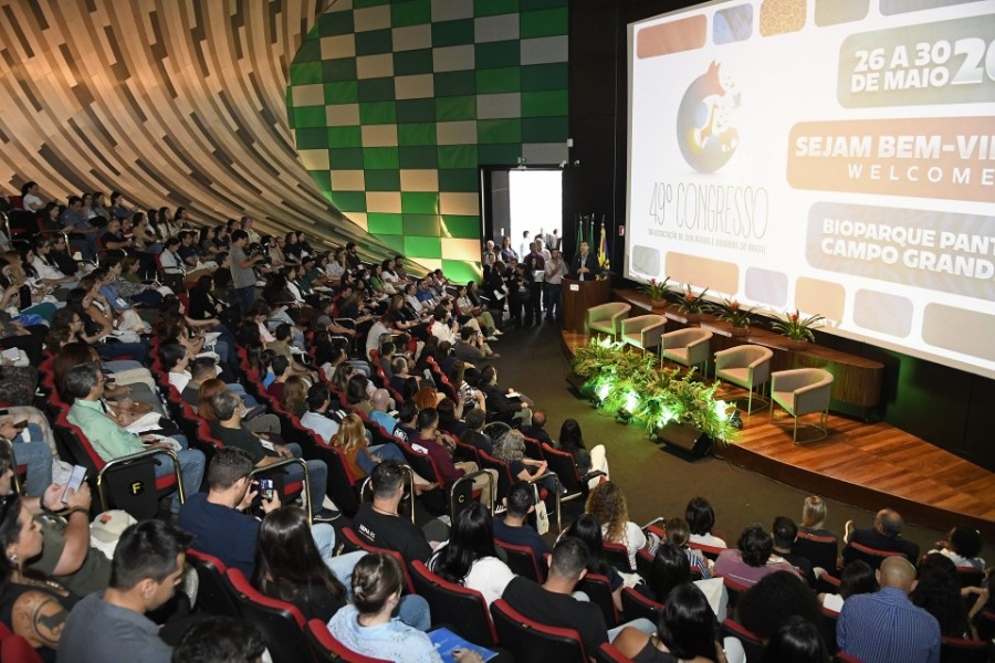 Riedel destaca desenvolvimento sustentável na abertura do Congresso da AZAB