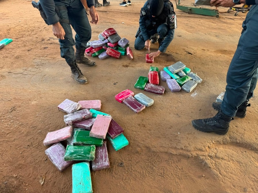 Carreta transportando crack e cocaína é apreendida em Batayporã durante ação conjunta da PM e PRF