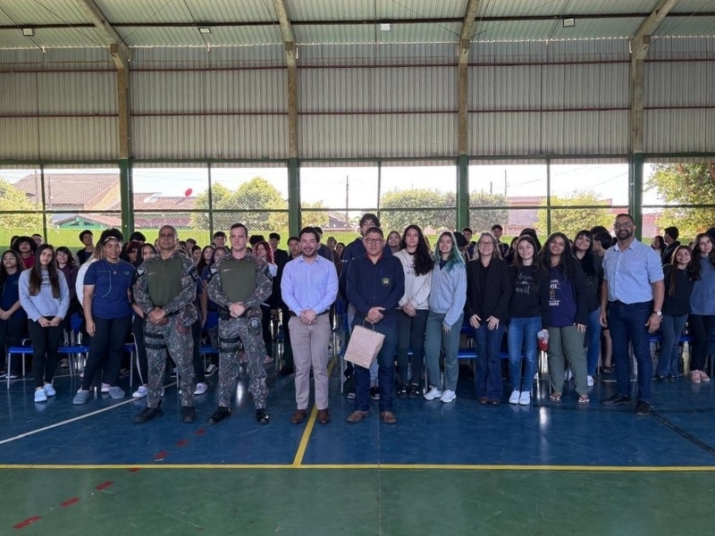 Estudantes são premiados em projeto ambiental em Ivinhema