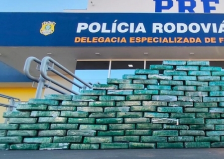 PRF apreende em Dourados mais de 300 kg de cocaína que seguia para o Porto de Paranaguá