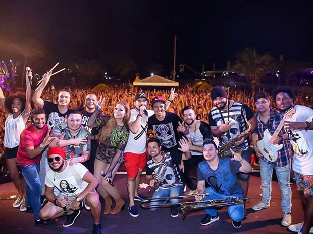 Solange Almeida e Xand em show de despedida do Aviões do Forró – Foto: Reprodução/Instagram