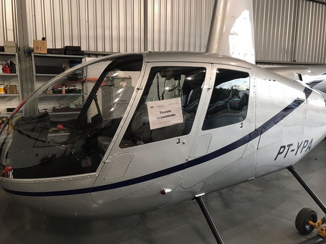 Helicóptero é apreendido em São Bernardo do Campo; medida faz parte de operação que prendeu dono da marca de refrigerantes Dolly - Foto: Arquivo Pessoal