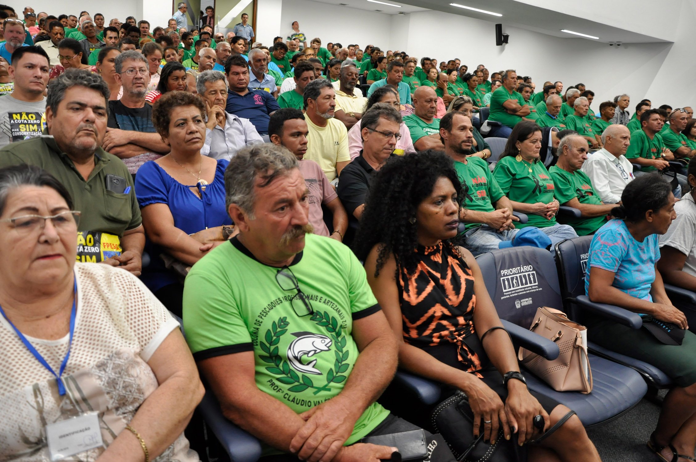 Pescadores lotaram o Plenário Júlio Maia - Foto: Luciana Nassar 