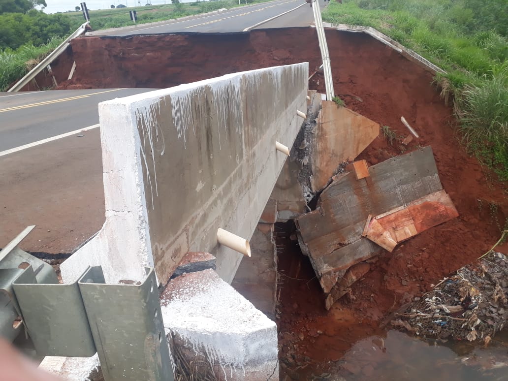 Estrutura não aguentou as chuvas- Foto: Jornal da Nova