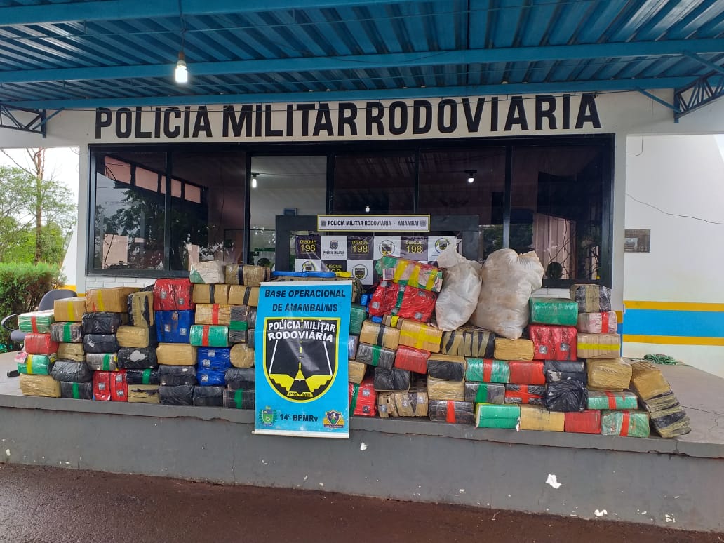 Droga apreendida na base de Amambai, região da fronteira - Foto: PMR/Divulgação