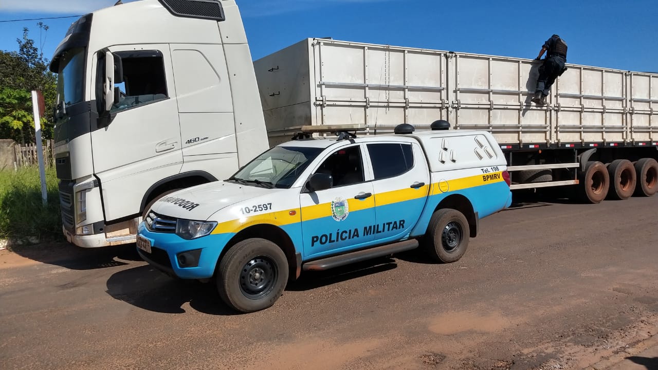 Motorista de Santa Catarina foi preso e autuado em flagrante - Foto: PMR/Divulgação