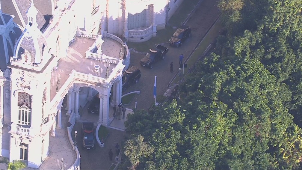 Polícia Federal no Palácio Laranjeiras - Foto: Reprodução/TV Globo