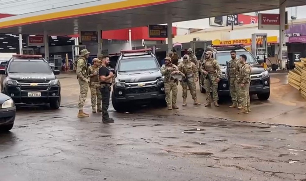 Movimentação de policiais na fronteira entre Brasil e Paraguai - Foto: Martim Andrada/TV Morena