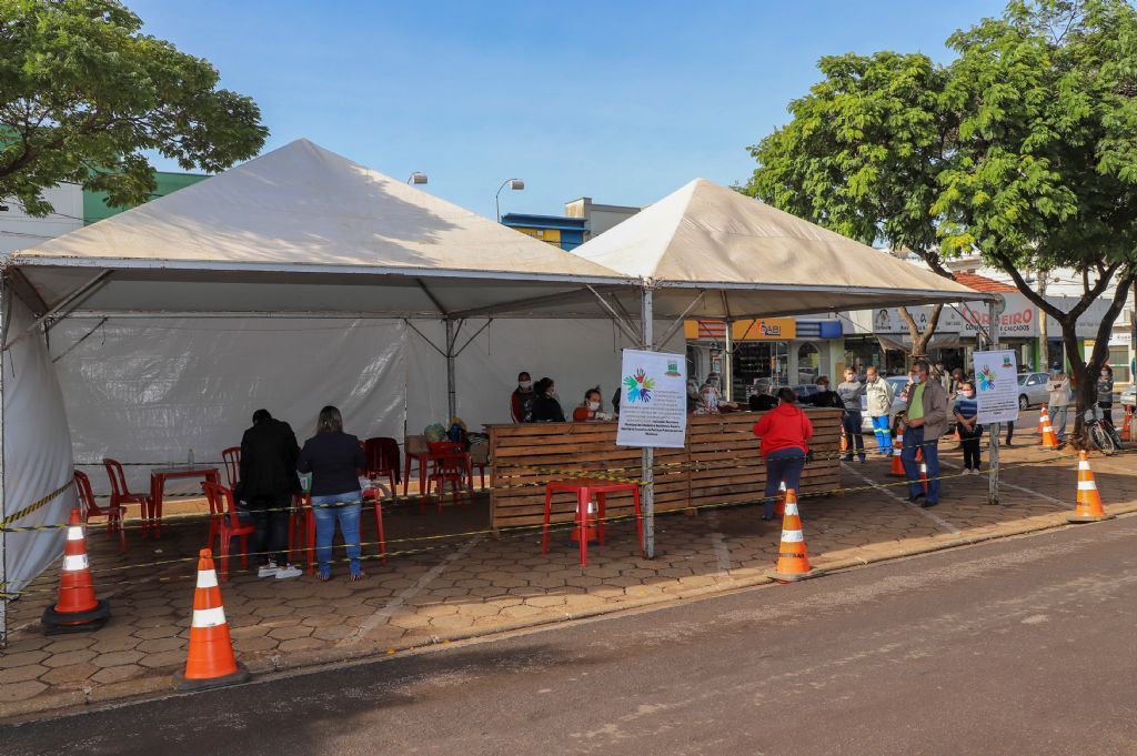 Casos teriam acontecido quando haviam atendimentos no Centro de Apoio ao Cidadão, montado em frente à CEF (Caixa Econômica Federal) - Foto: Arquivo/PMNA/Divulgação