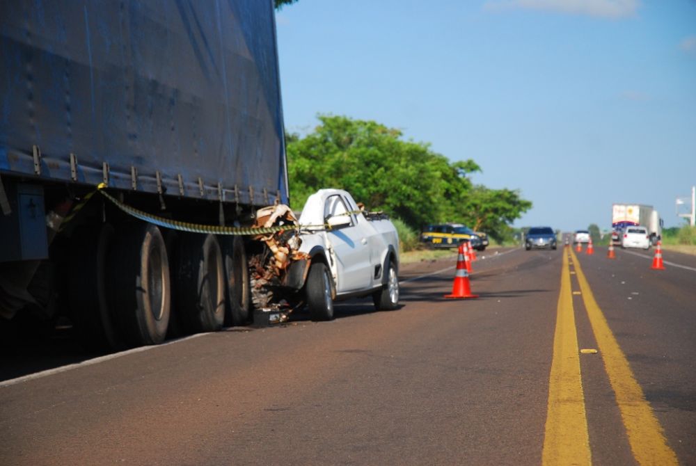 Acidente acontece na BR-267 em Bataguassu - Foto: Tiago Apolinário/Da Hora Bataguassu