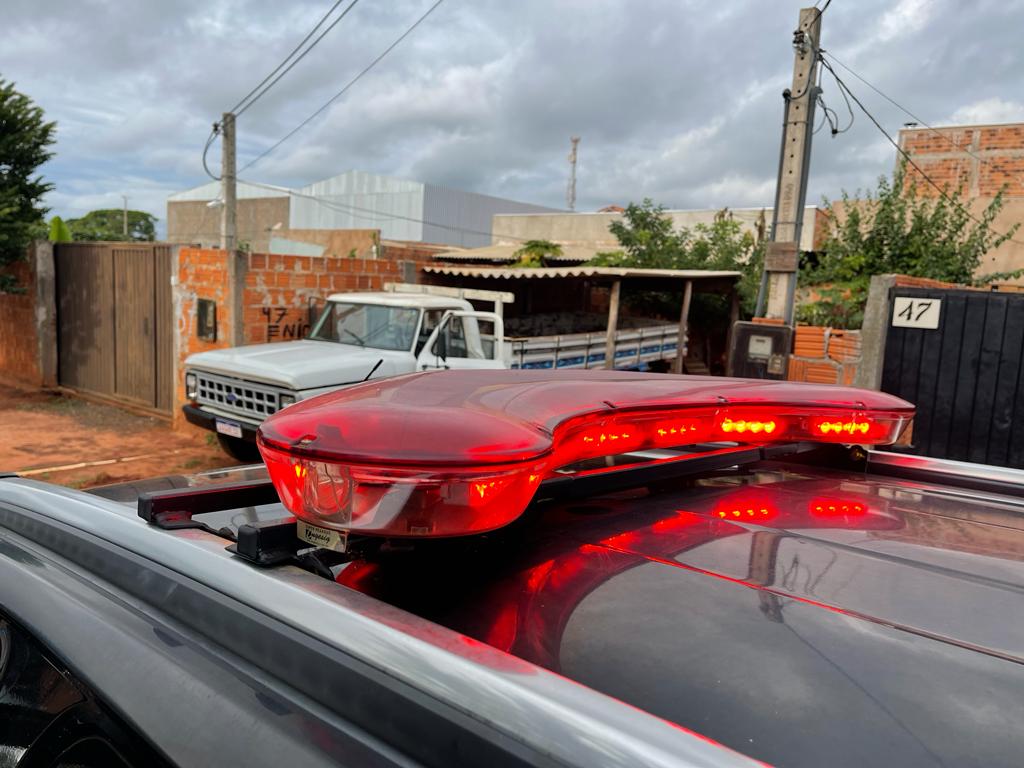 Caminhonete F-4000 recuperada em Nova Andradina - Foto: Jornal da Nova