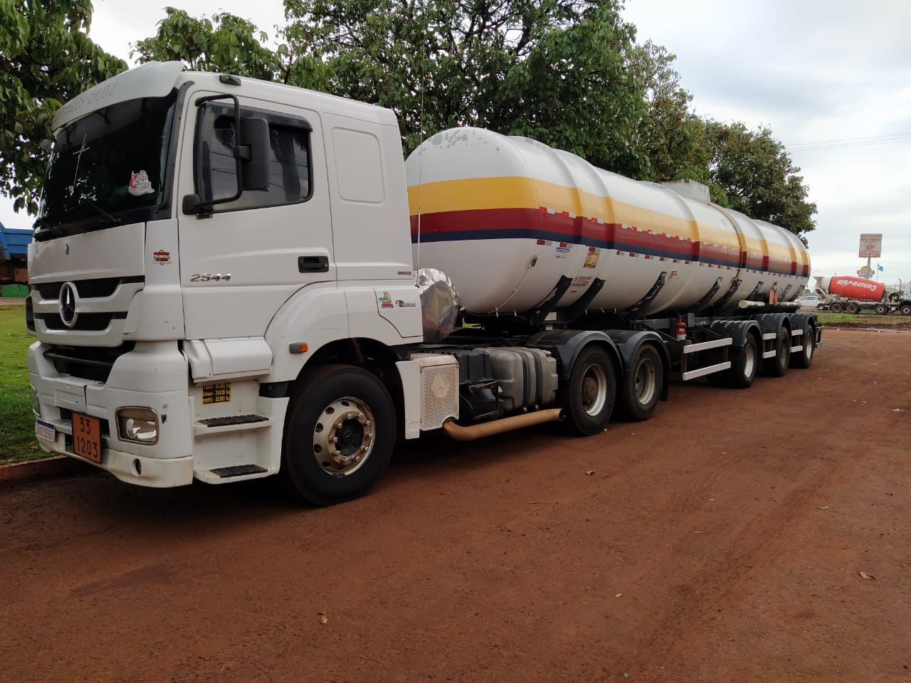 Carreta que transportaria as drogas para o Mato Grosso - Foto: WhatsApp/Jornal da Nova