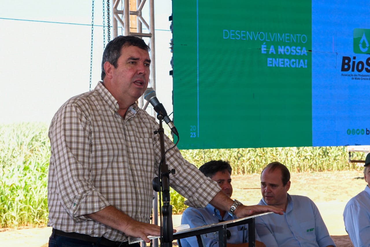 Governador durante lançamento da safra de cana-de-açúcar - Foto: Bruno Rezende